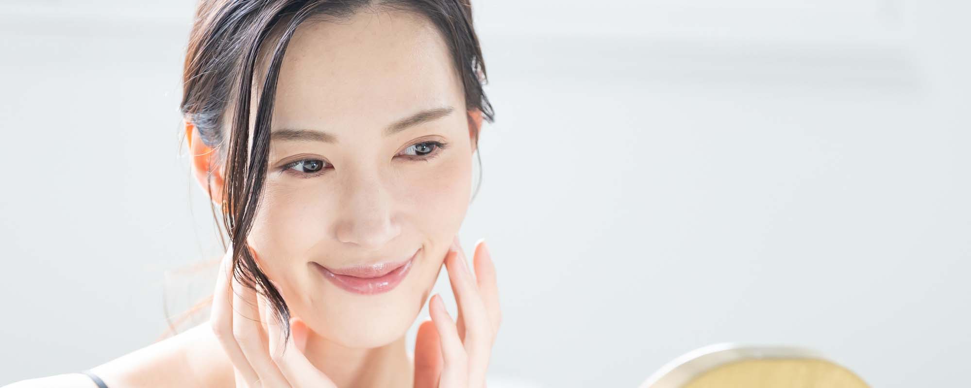 毛穴の詰まりを解消する方法はある？原因やケア方法も詳しく解説