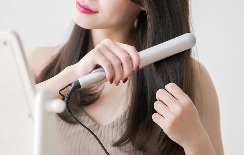 ヘアアイロンは飛行機に持ち込める？