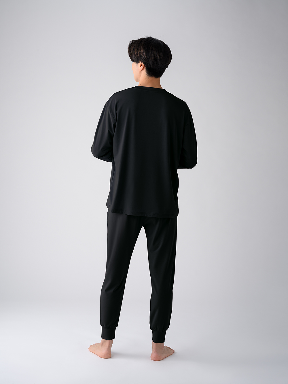 ReD ぐっすりパジャマ ベーシック プルオーバー長袖&ジョガーパンツ上下セット ブラック SS ブラック SS