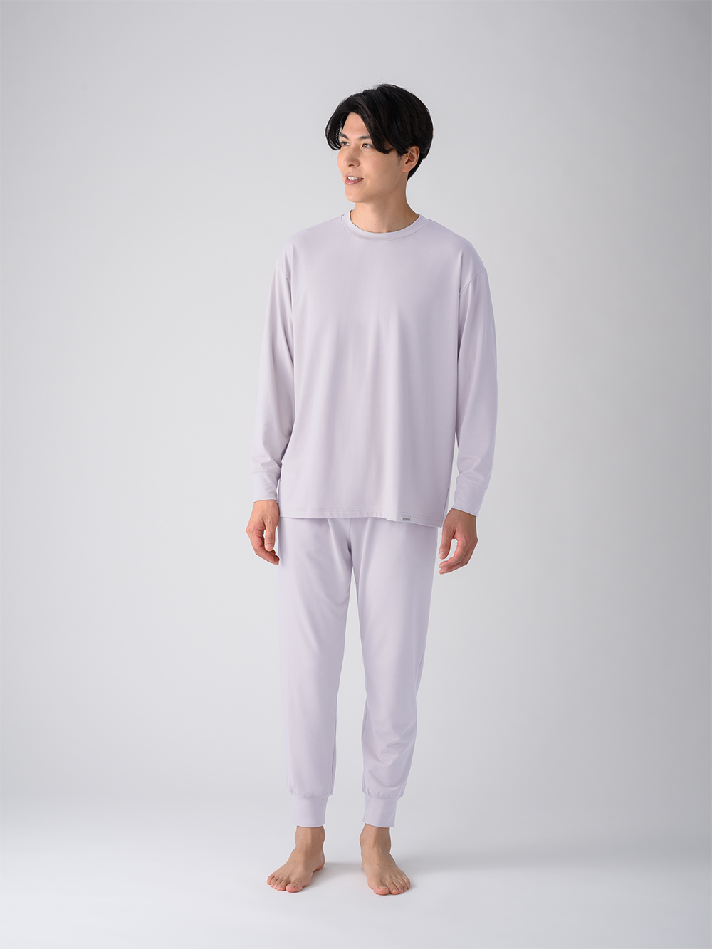 モデル:180cm / Lサイズ着用