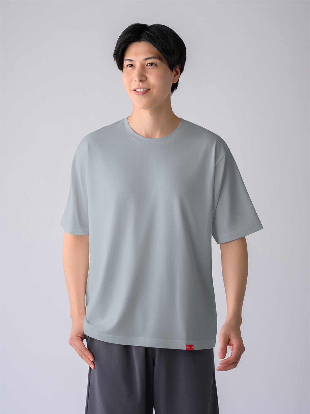 モデル:180cm / Lサイズ着用