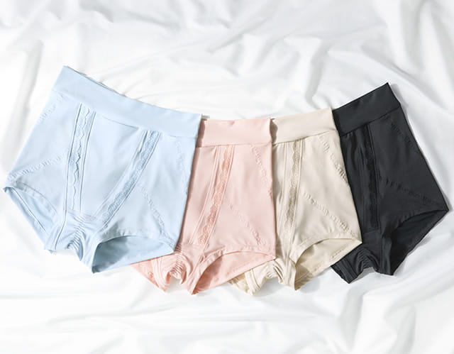 レースがついた上品なデザインとカラー展開